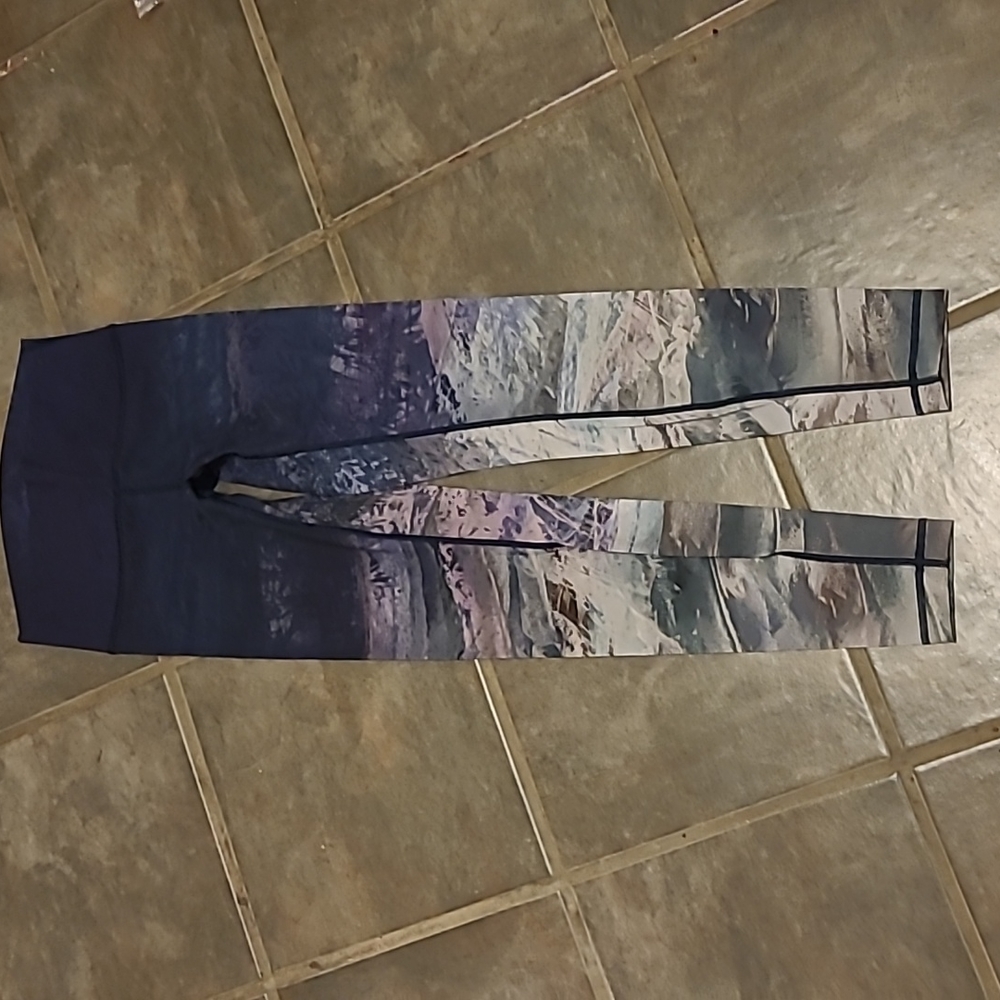 Lululemon wunder under leggings 6 luxtreme